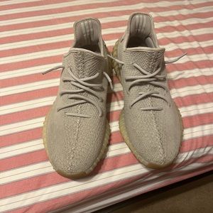 YEEZY 350 SESAME V2 SIZE 11.5 MENS